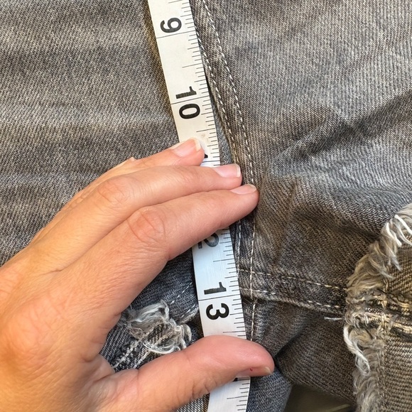 Zara Gray Denim Jean Shorts Distressed High Rise Vintage Style Button up Small - Picture 8 of 9